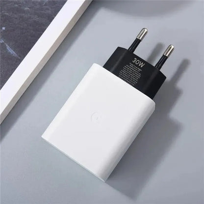 پکسل 6، 6 پرو، 7، 7 پرو، 8، 8 پرو، پکسل فولڈ اور USB-C ڈیوائسز کے لیے گوگل کا اصلی 30W USB-C PD فاسٹ چارجر مع USB-C تا USB-C کیبل